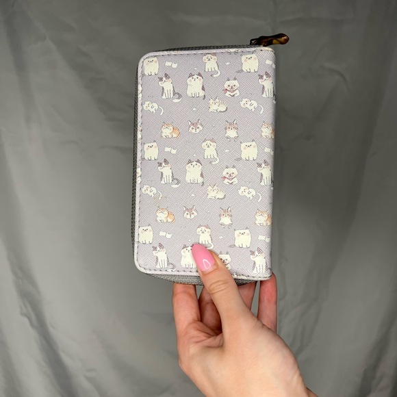 Grey Cat Zip Wallet - Picture 2 of 3